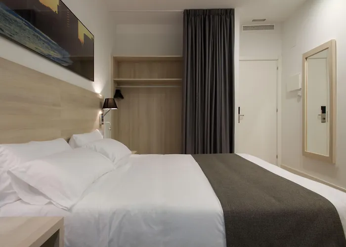 The 8 Boutique فندق مبيت وإفطار برشلونة