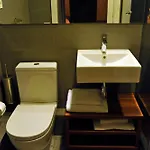 The 8 Boutique 3*
