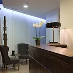 The 8 Boutique 3*